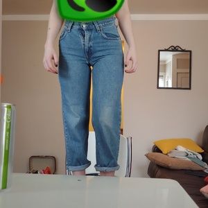 Vintage Levi 550's cropped mom jeans